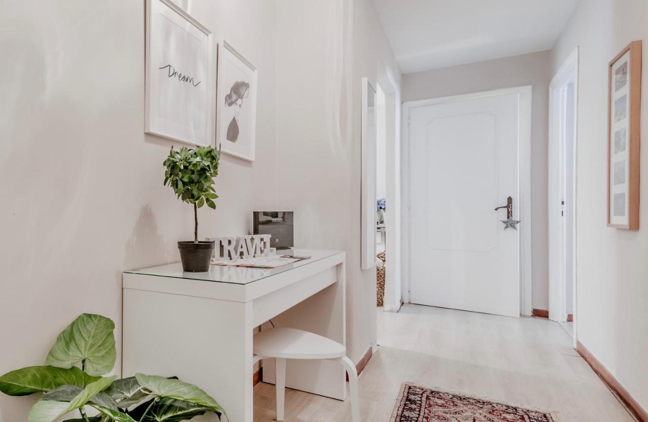 Domus Camilla Apartment โรม ภายนอก รูปภาพ