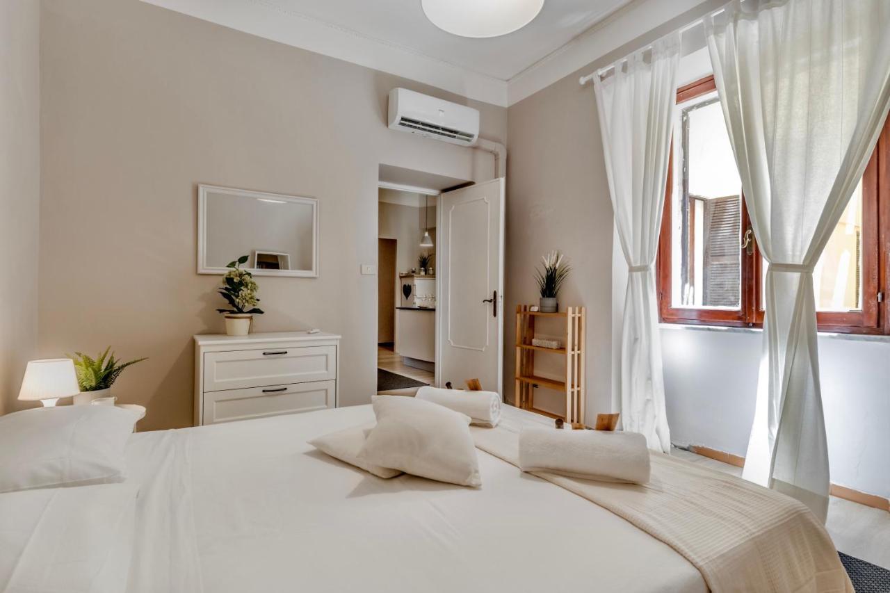 Domus Camilla Apartment โรม ภายนอก รูปภาพ