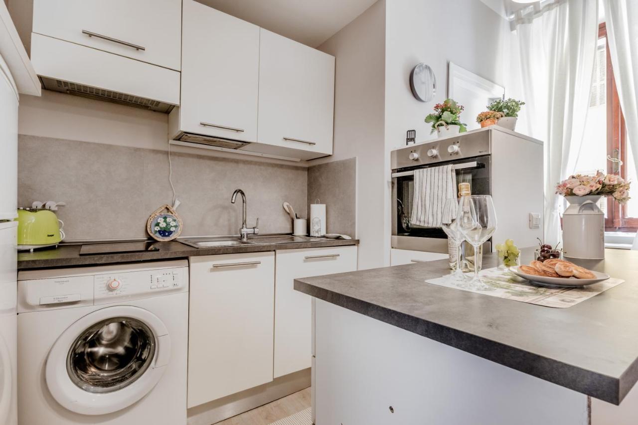 Domus Camilla Apartment โรม ภายนอก รูปภาพ