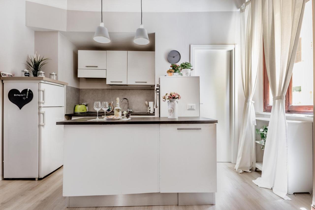 Domus Camilla Apartment โรม ภายนอก รูปภาพ